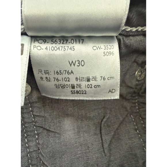 Levi Strauss Co 501 Cut Off Denim Shorts Black Frayed Hem Button Fly Women W28 - Picture 5 of 8